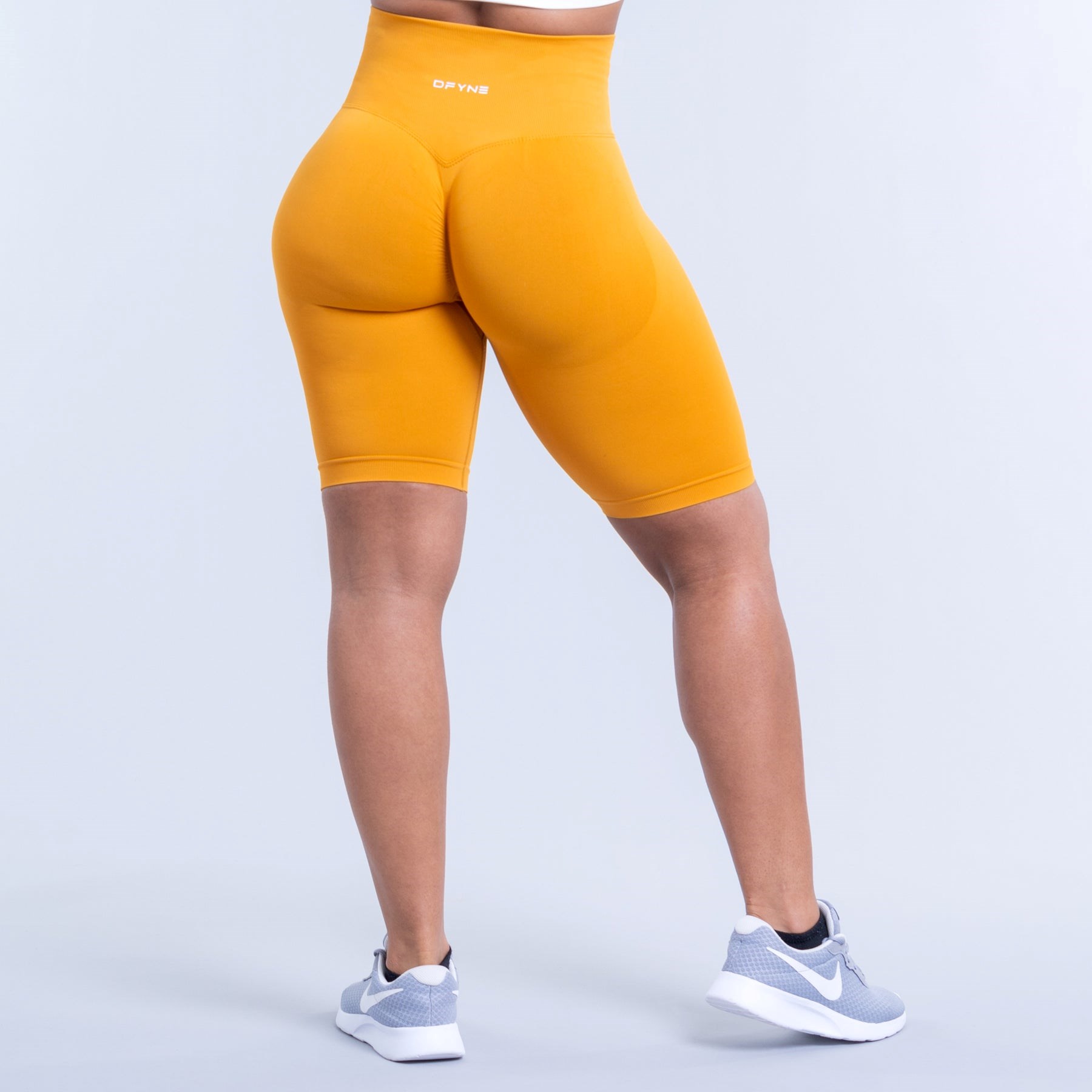 DFYNE Dynamic Shorts Moutarde Jaune | AMA-0725818